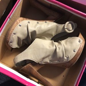 High heels Peep toe shoe